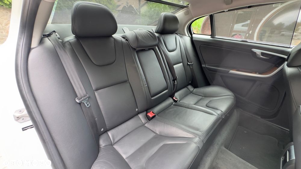 Volvo S60 - 28