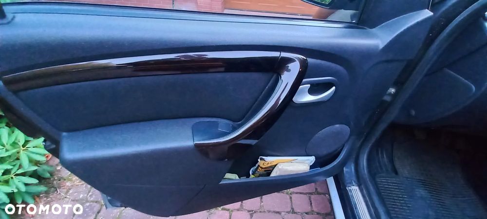 Dacia Duster 1.5 dCi Laureate - 11