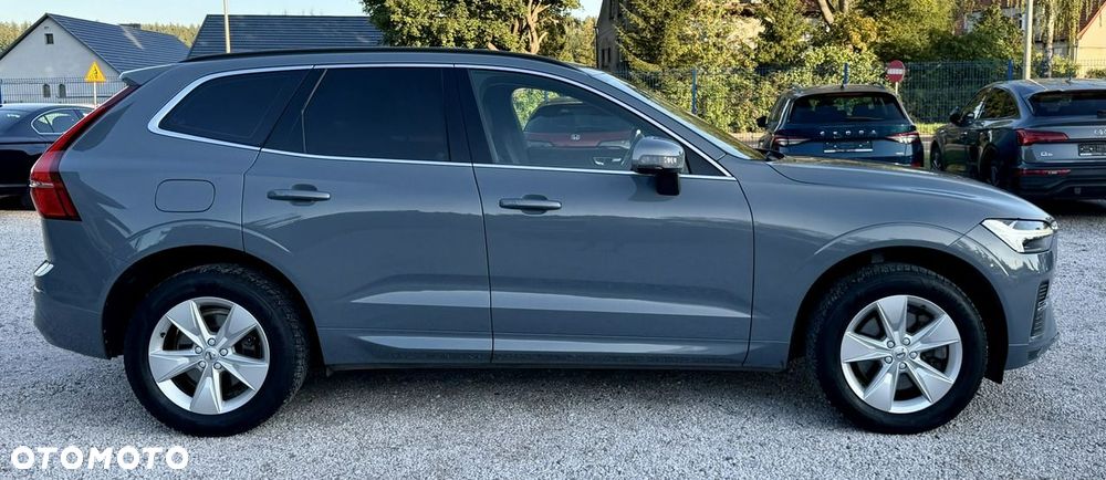 Volvo XC 60 B4 D Plus Dark - 4