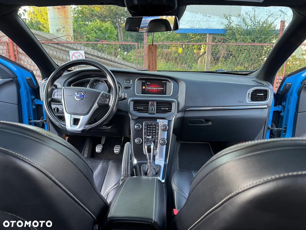 Volvo V40 D4 Drive-E R-Design Momentum - 9
