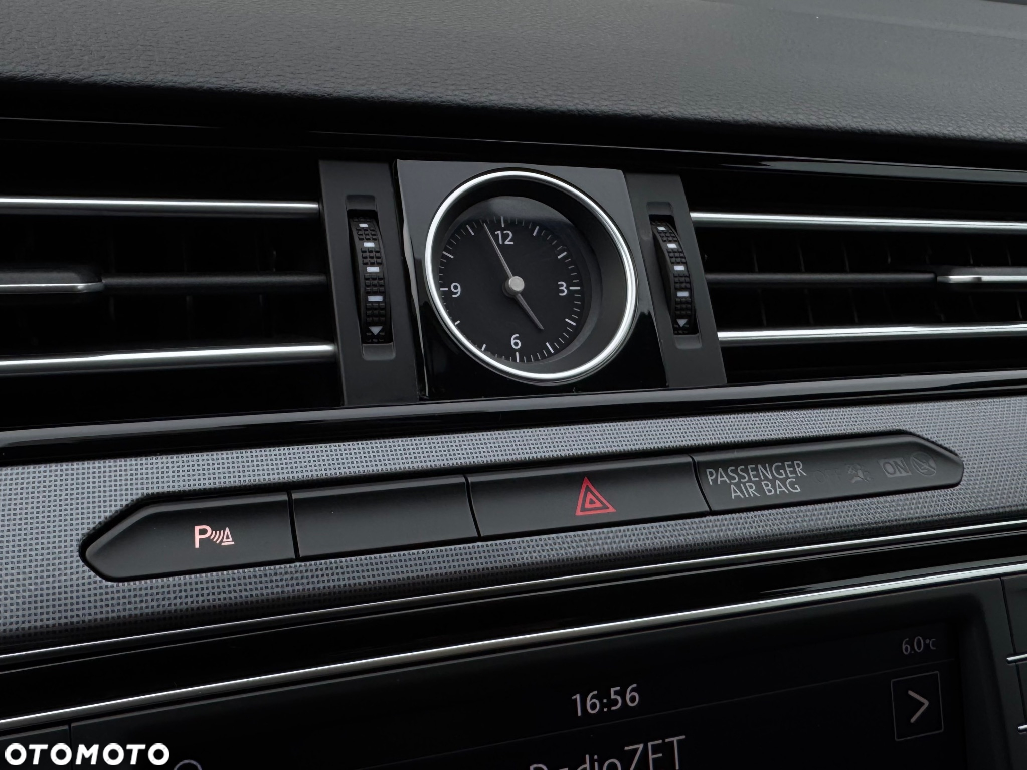Volkswagen Passat Variant 2.0 TDI (BlueMotion Technology) Comfortline - 23