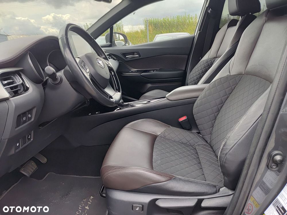 Toyota C-HR - 8