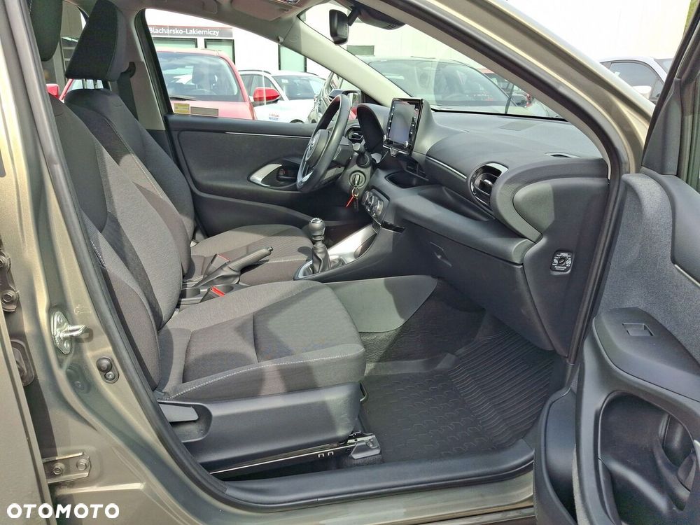 Toyota Yaris 1.5 Comfort - 23