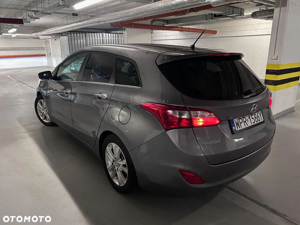 Hyundai i30 blue Kombi 1.6 GDi Style - 7