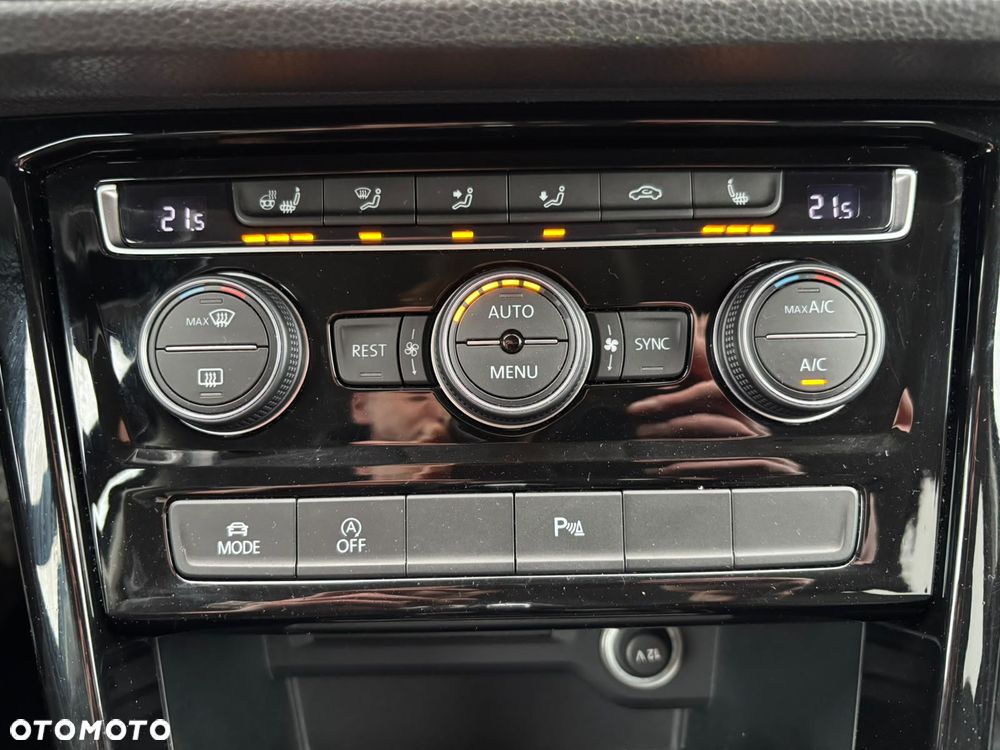Volkswagen Touran 2.0 TDI BMT Highline DSG - 14
