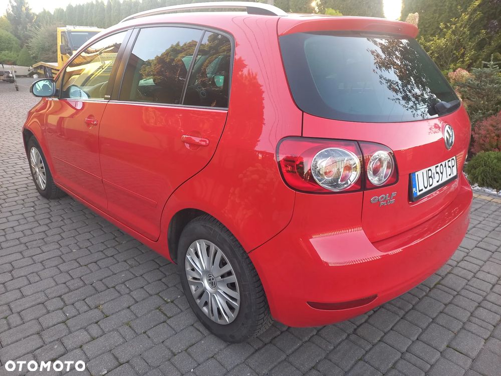 Volkswagen Golf Plus 1.6 TDI DPF BlueMotion Technology DSG Comfortline - 4