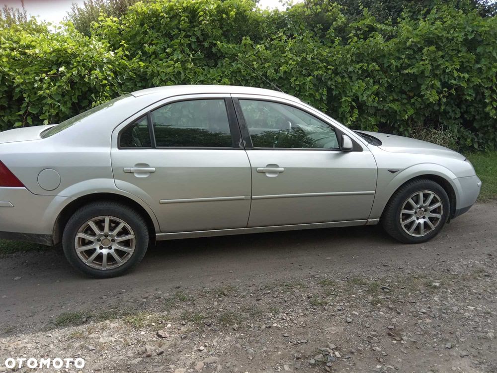 Ford Mondeo - 1
