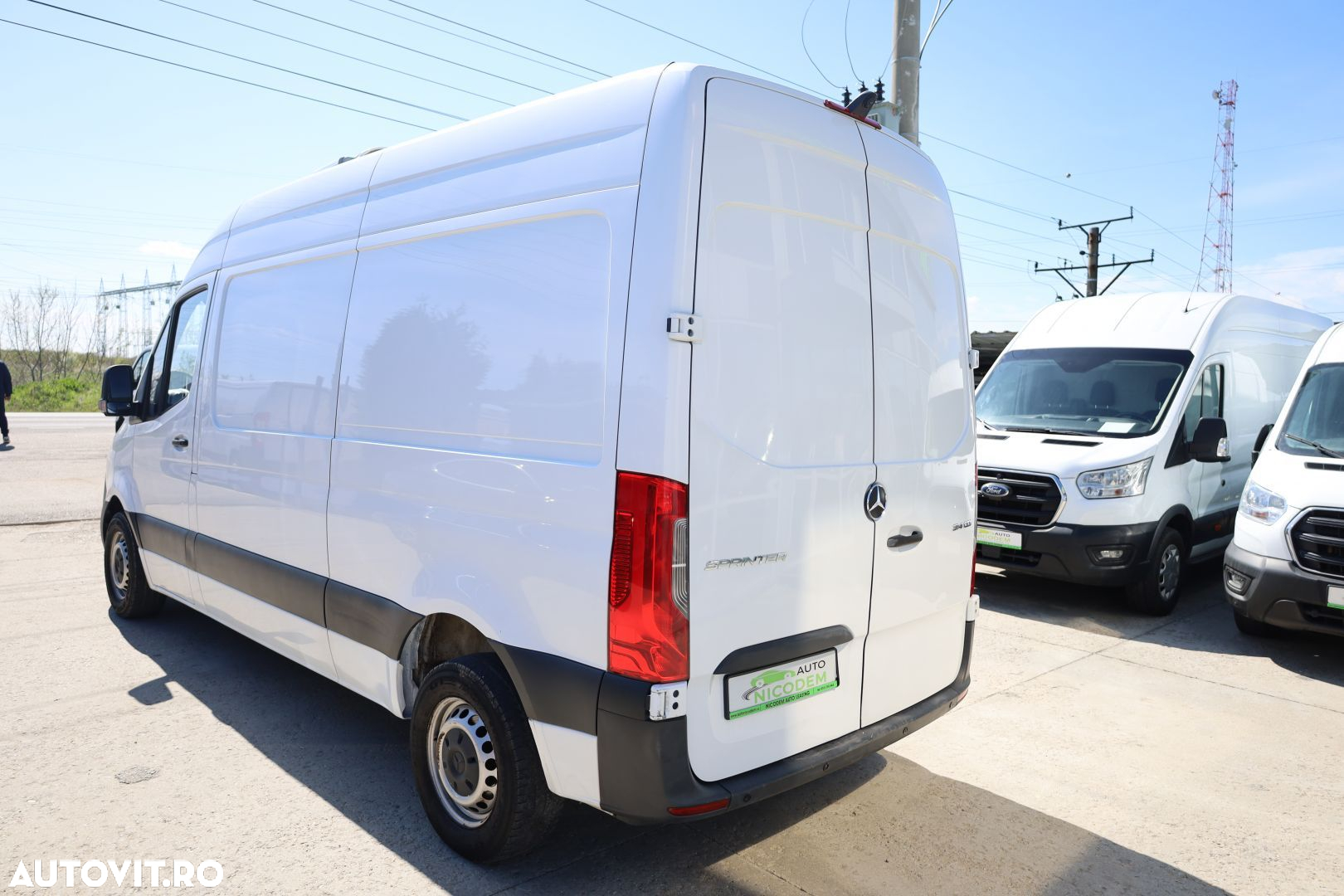 Mercedes-Benz Sprinter - 5