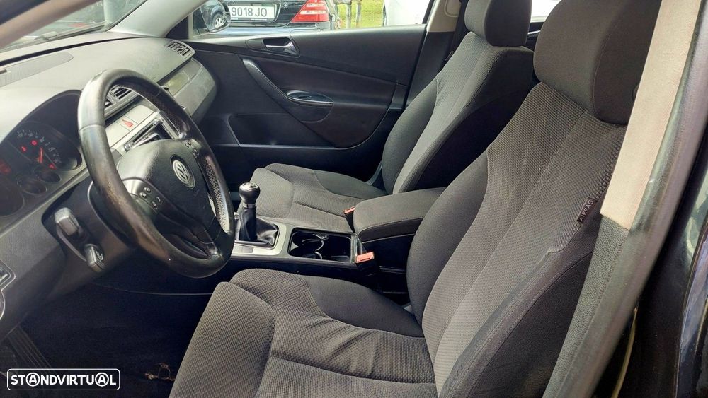 VW Passat Variant 2.0 TDi Confortline - 6