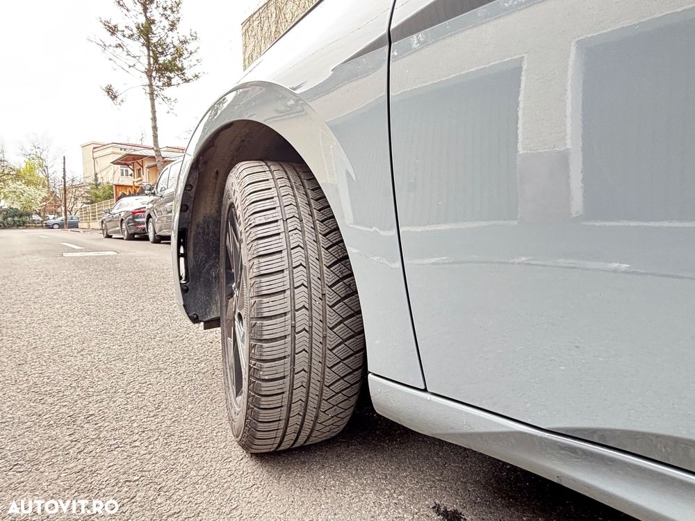 Hyundai Elantra 1.6 l 123 CP CVT Highway - 13