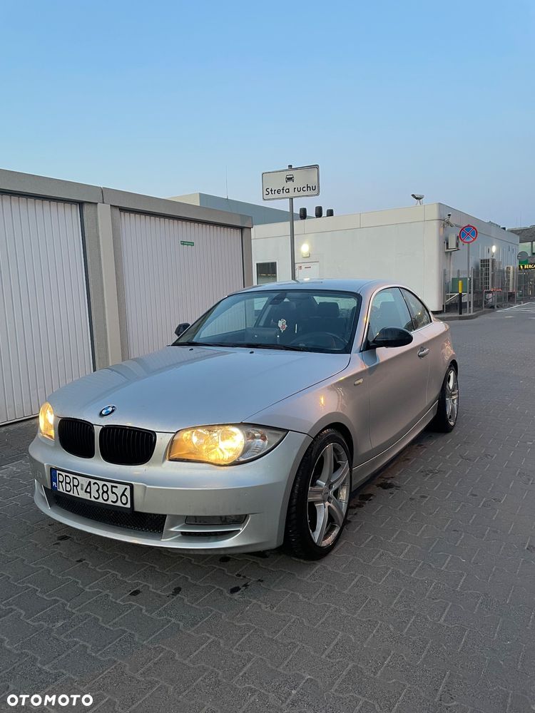 BMW Seria 1 123d DPF - 1
