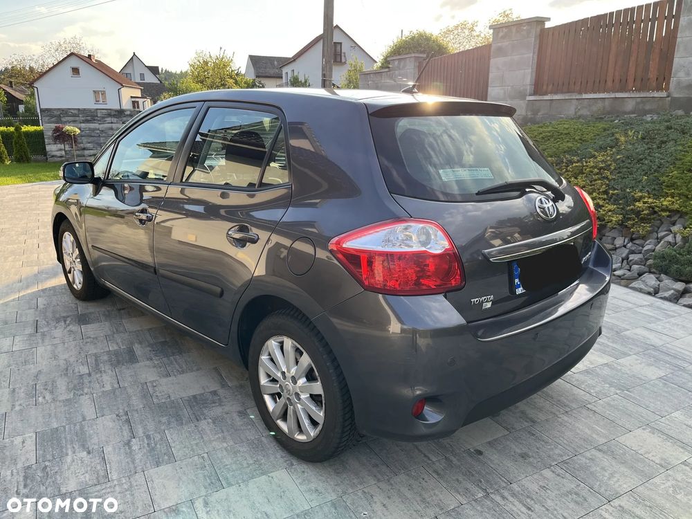 Toyota Auris 1.6 Premium - 5