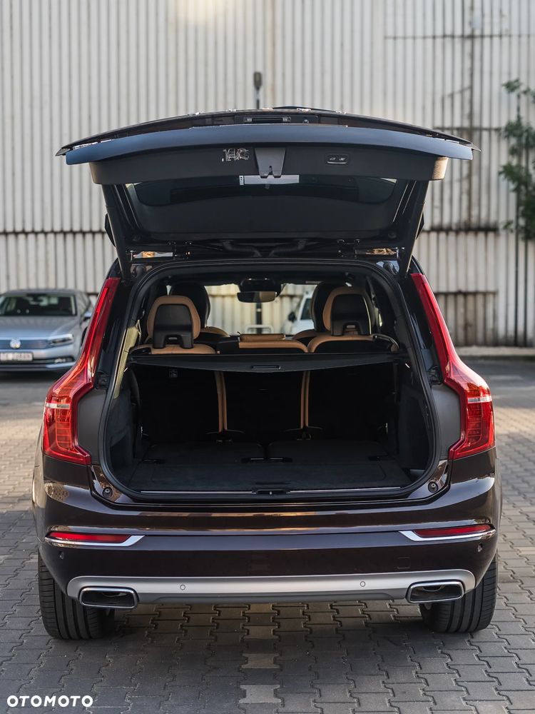 Volvo XC 90 D5 SCR AWD Inscription 7os - 25