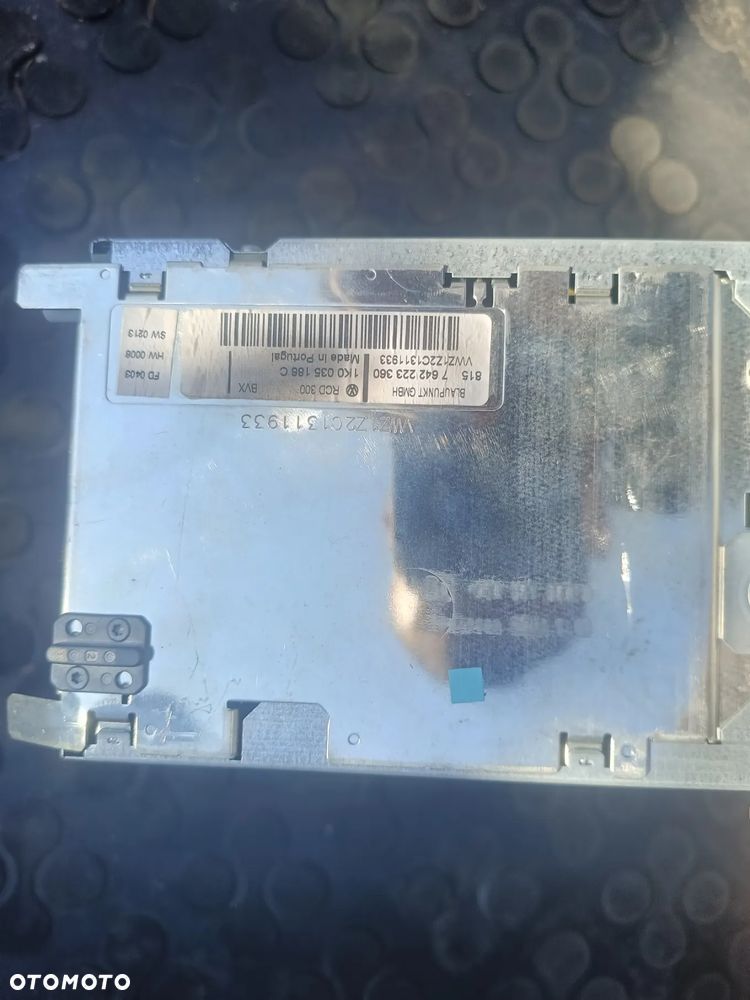 VW TOURAN GOLF V RADIO CD SPRAWNE - 2