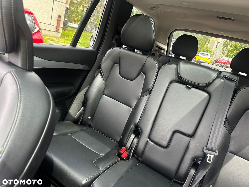 Volvo XC 90 - 6
