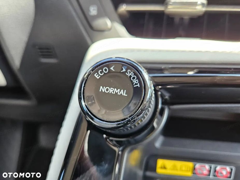 Lexus NX - 9