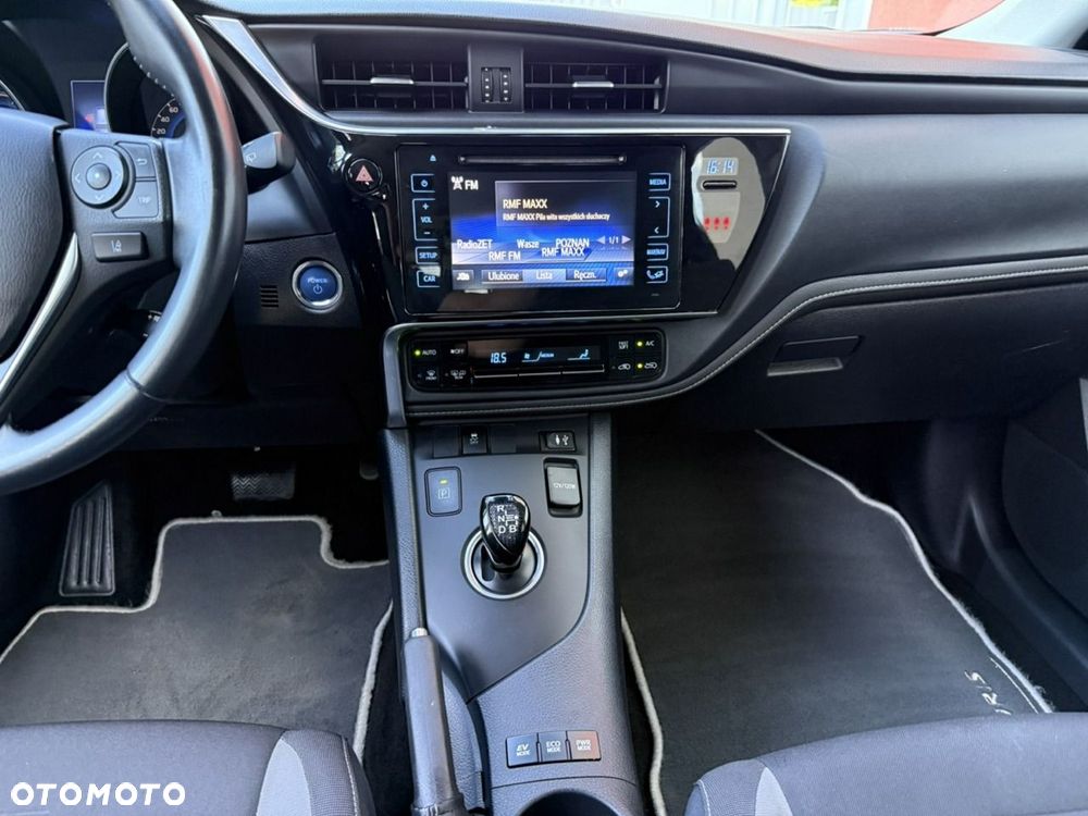 Toyota Auris - 18