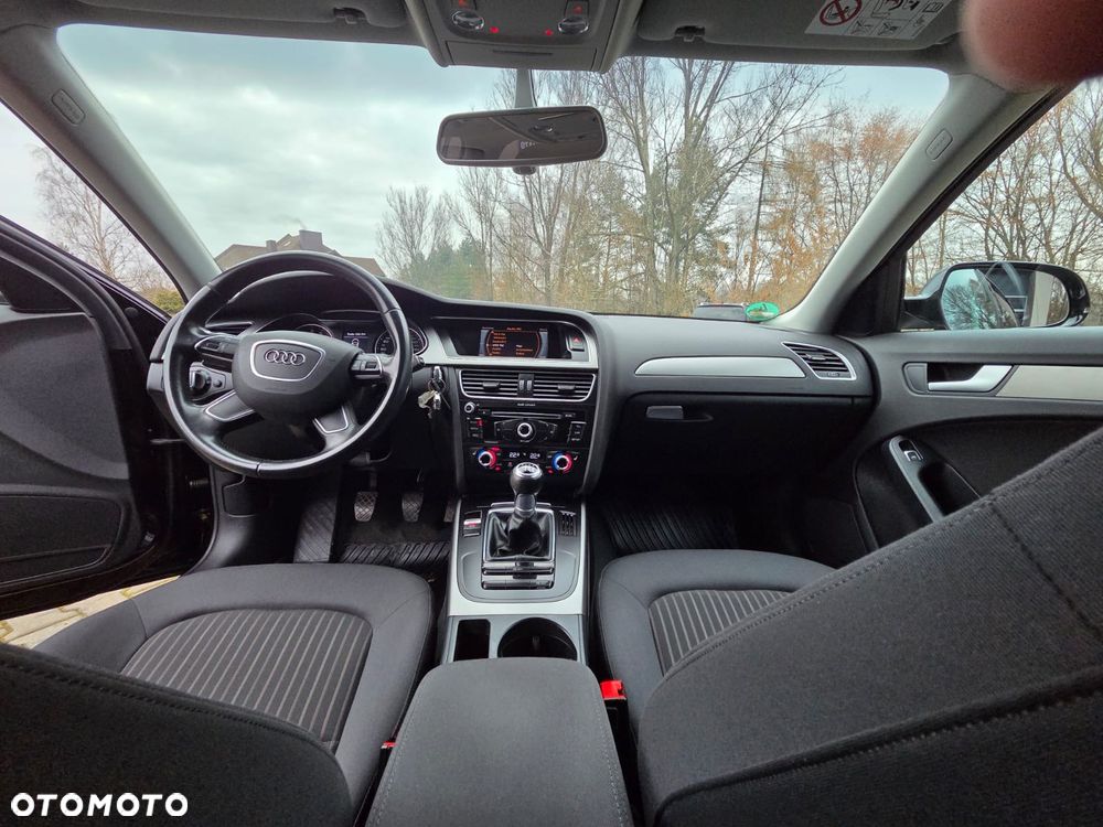 Audi A4 Limousine - 13