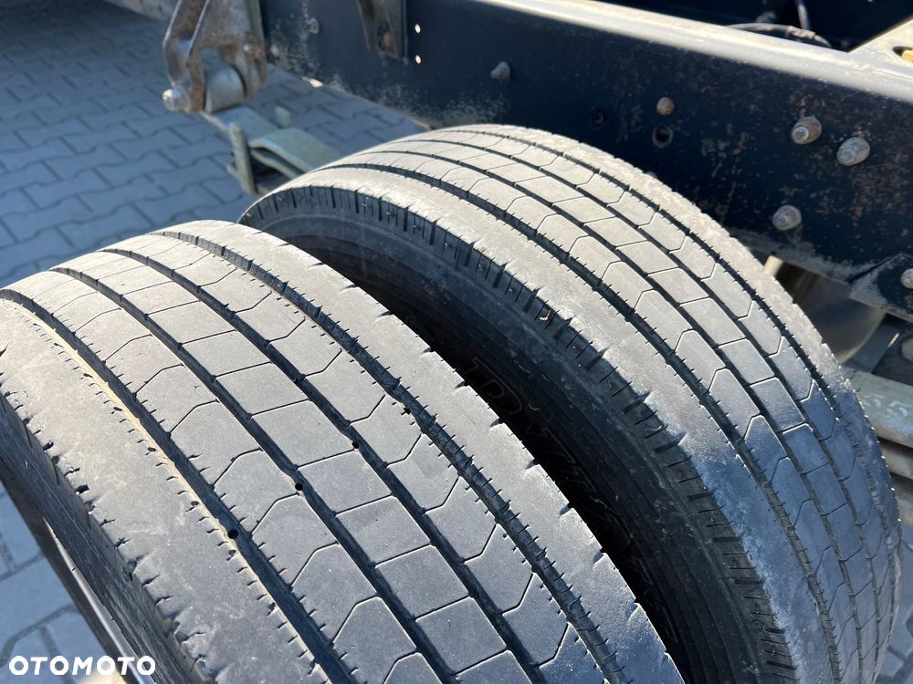 Nissan Atleon 80.140 - 17