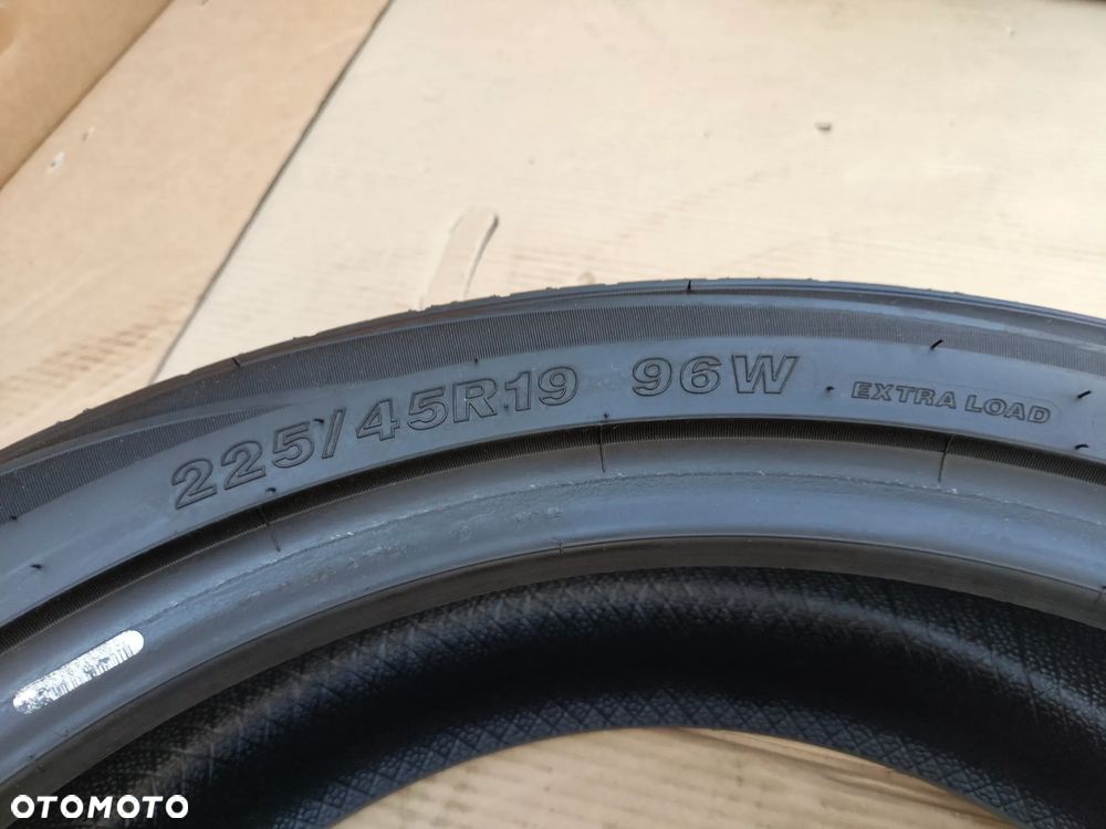 OPONA LETNIA WESTLAKE Z107 225/45 R19 96W 2025 - 10