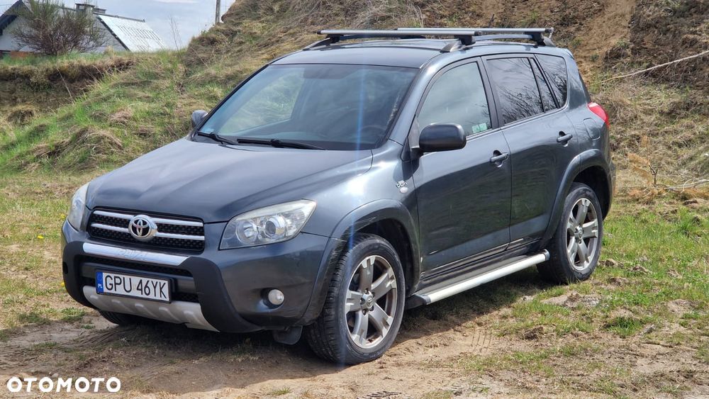 Toyota RAV4 - 1