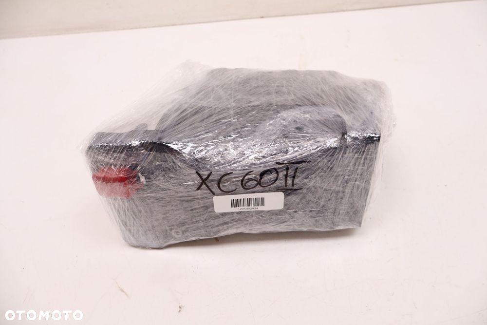 VOLVO XC60 II 2.0 T4 OBUDOWA AKUMULATORA 31651455, 32244071 - 9