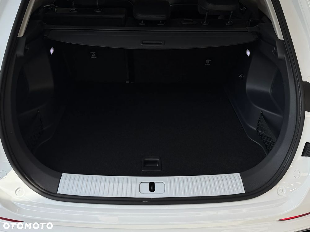 Hongqi HS5 2.0T Executive AWD - 14