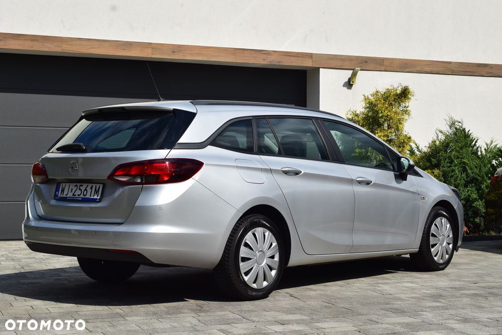 Opel Astra 1.6 CDTI Enjoy S&S - 9