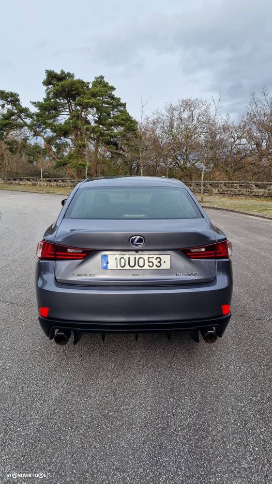 Lexus IS 300H Pack F Sport - 4