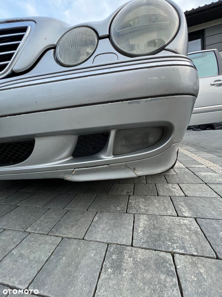 Mercedes-Benz Klasa E - 33
