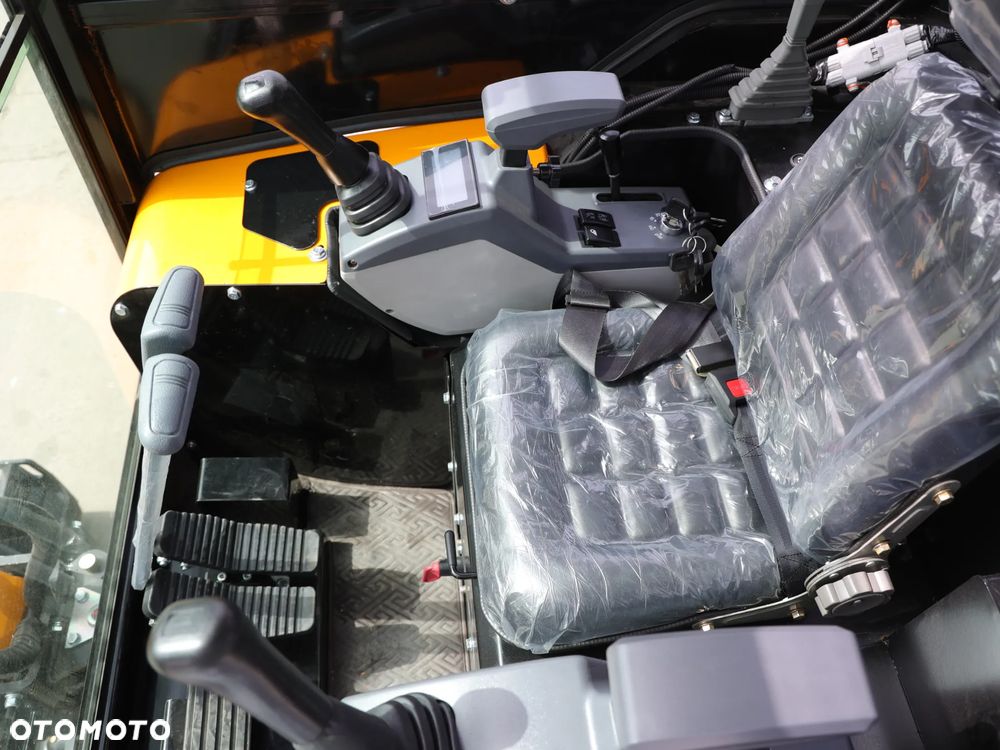 Inny Minikoparka Sylcar 25 - 14