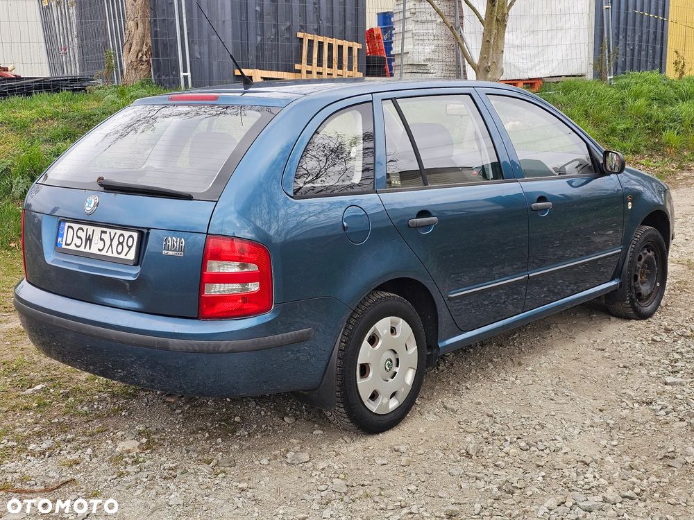 Skoda Fabia 1.2 HTP Basis - 3