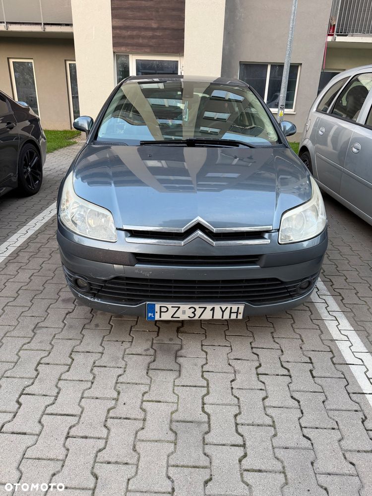 Citroën C4 1.4 16V Impress - 1