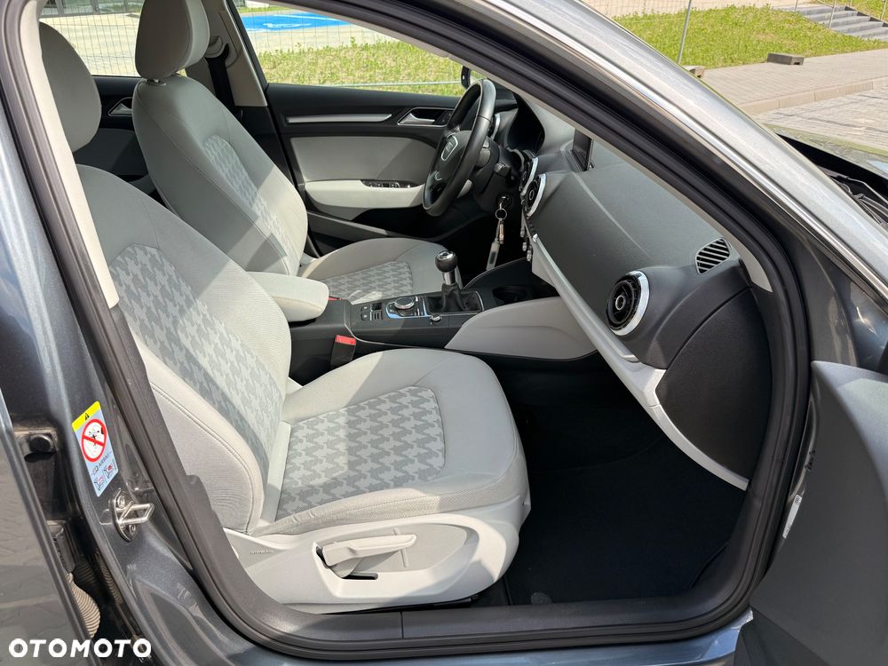 Audi A3 Sportback 1.4 TFSI Attraction - 22