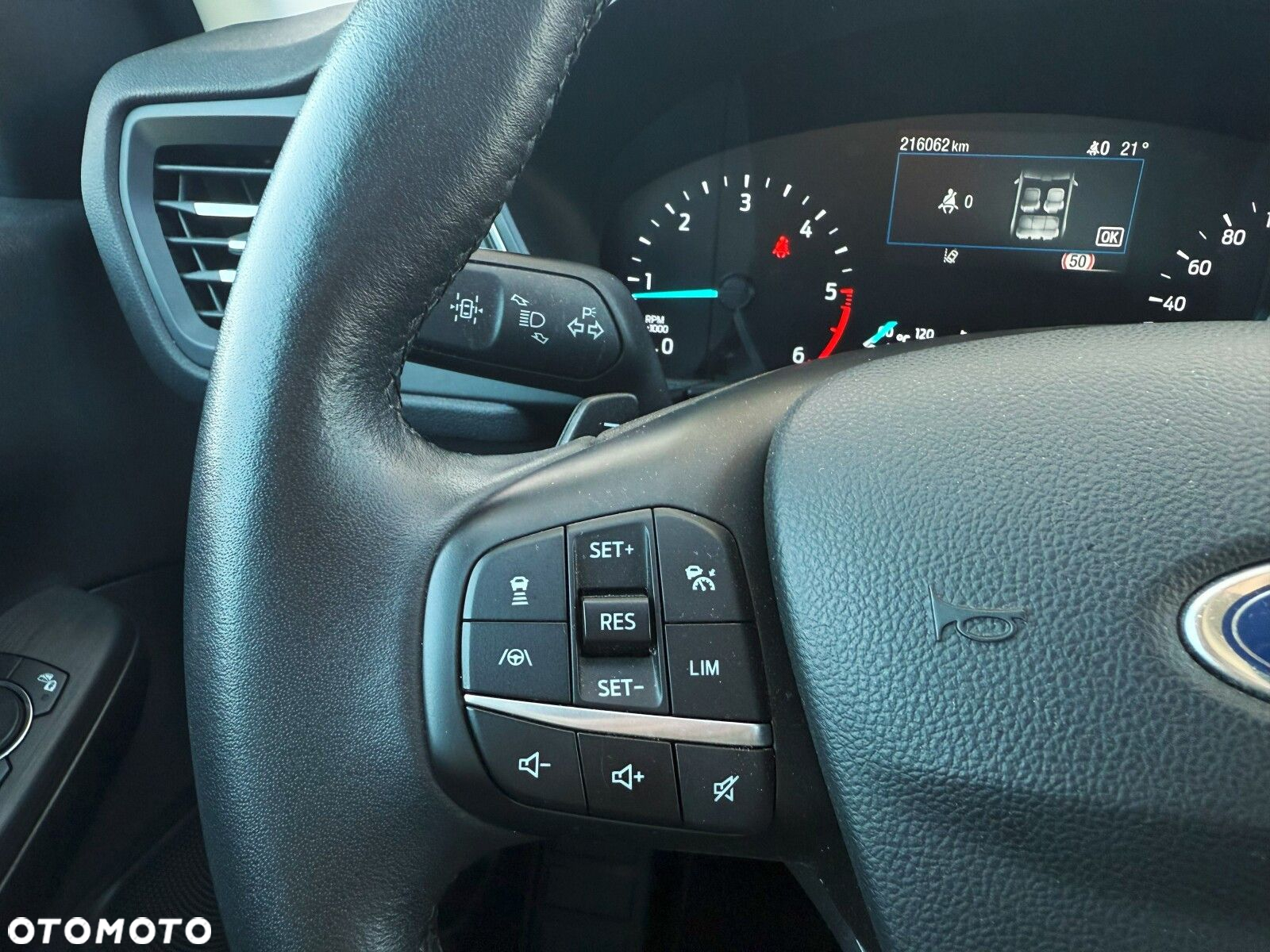 Ford Kuga - 18