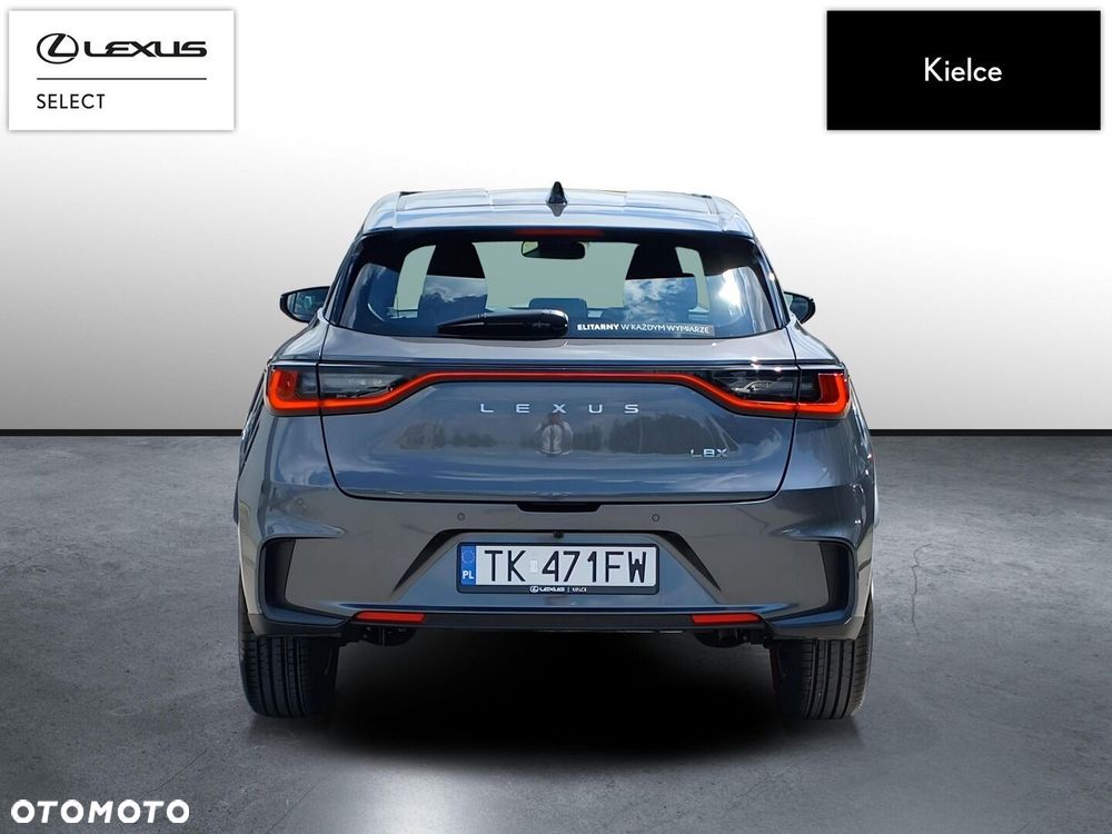 Lexus LBX 1.5 Hybrid - 5