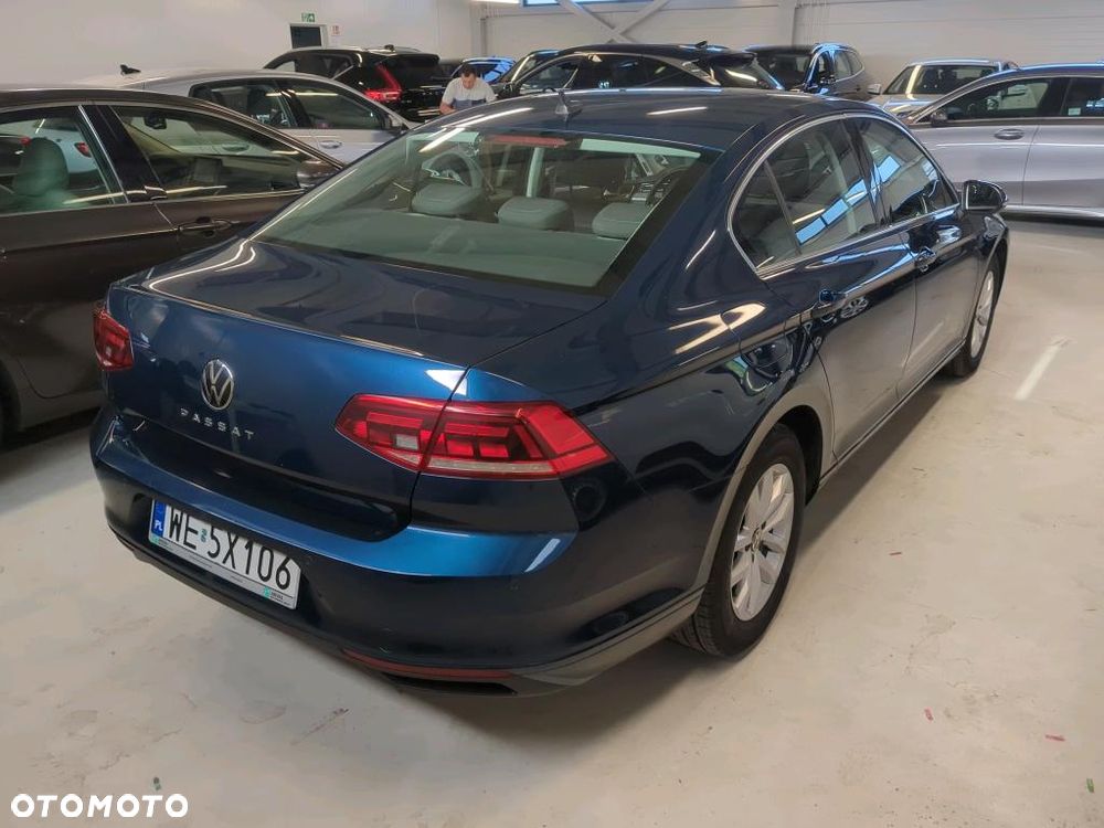 Volkswagen Passat 2.0 TDI EVO Business DSG - 4