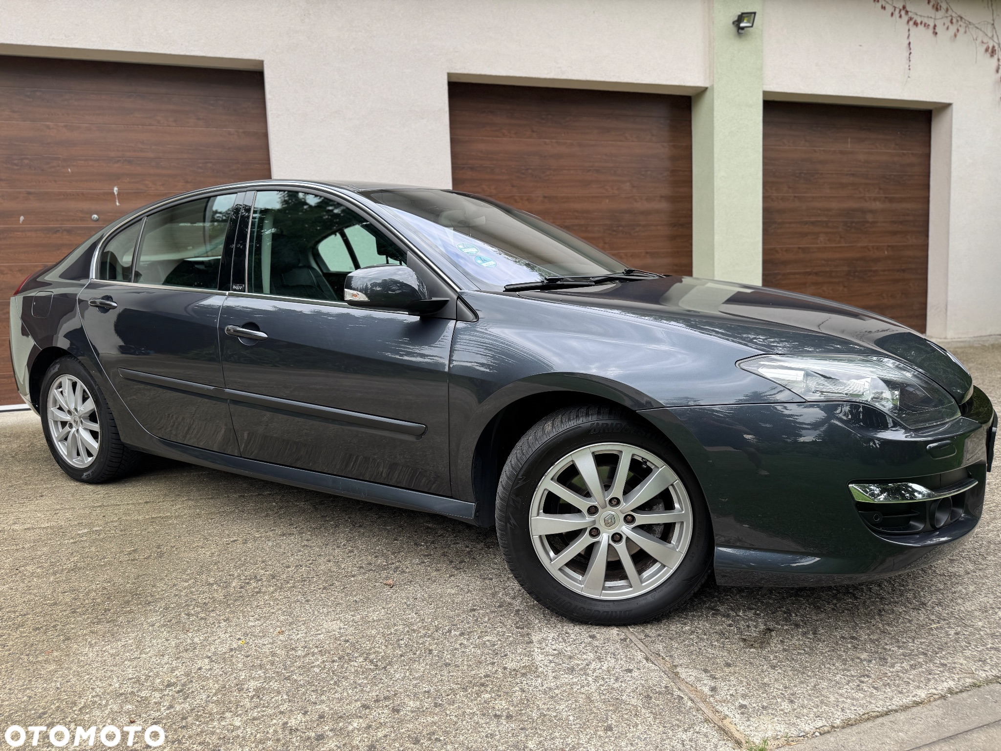 Renault Laguna dCi 180 FAP Initiale - 3