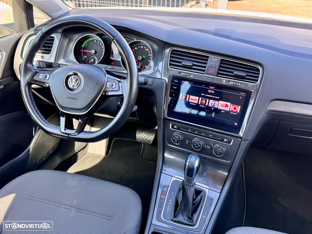 VW e-Golf Standard - 11
