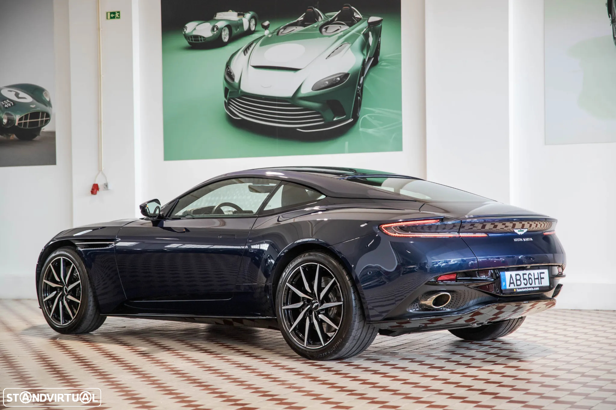 Aston Martin DB11 Coupé V8 Auto - 3