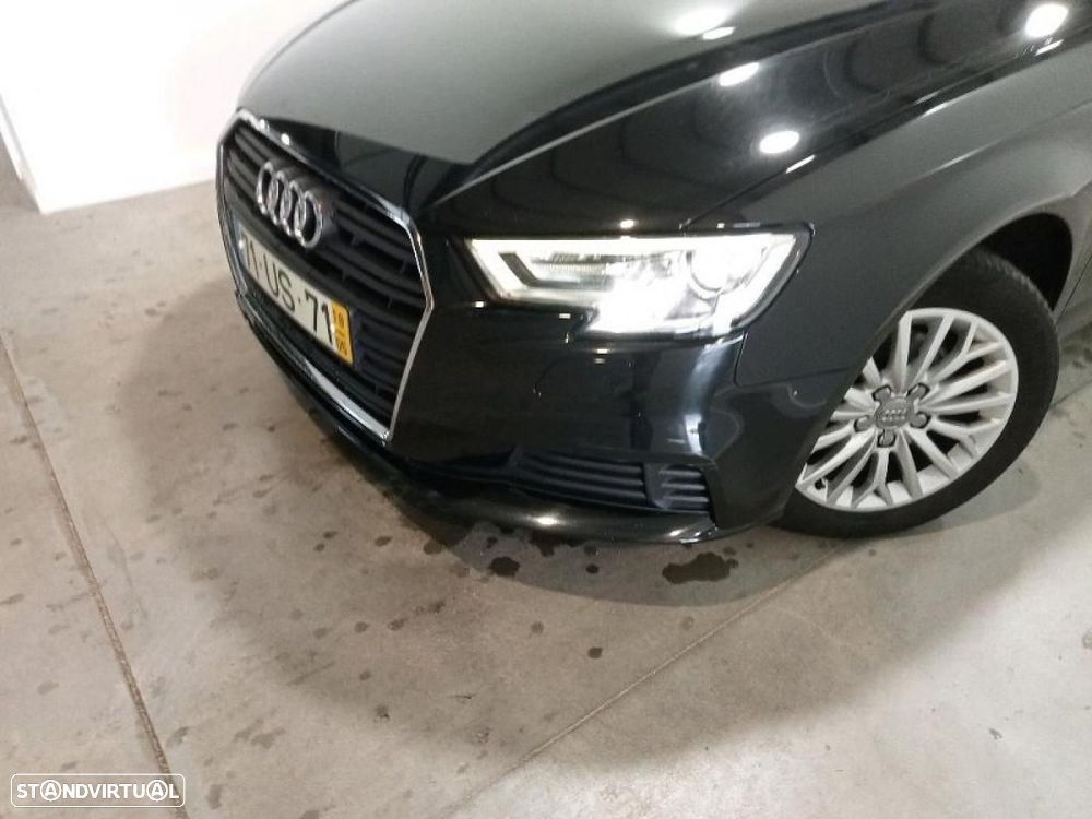 Audi A3 Sportback 2.0 TDI Design - 19
