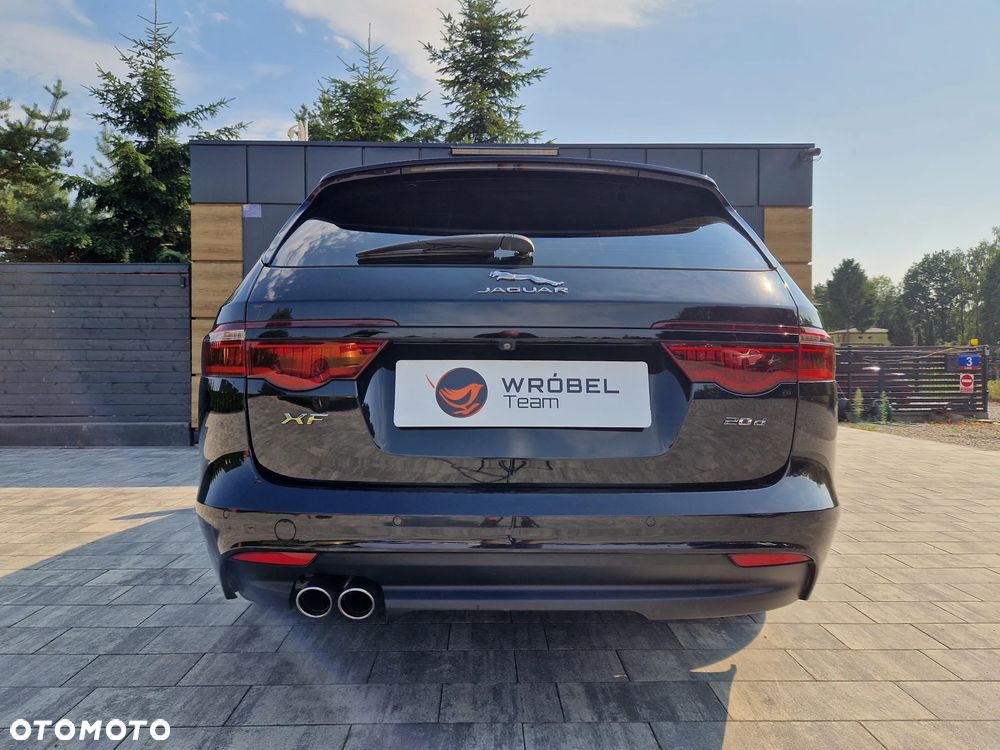 Jaguar XF 2.0 i4D AWD R-Sport - 8