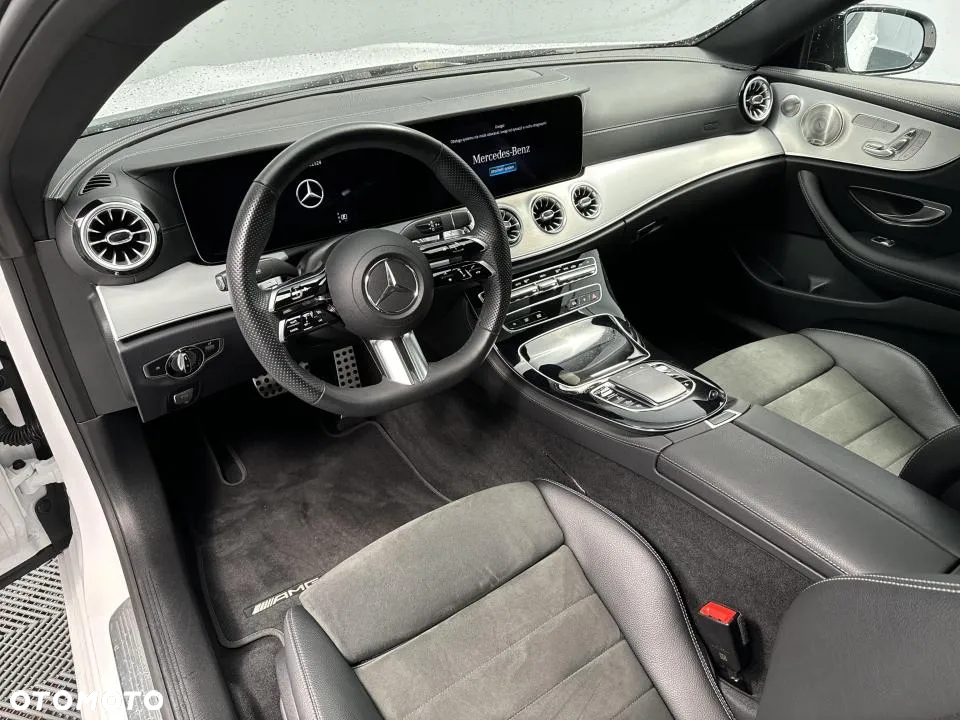Mercedes-Benz Klasa E 220 d 4Matic Coupe 9G-TRONIC AMG Line - 13