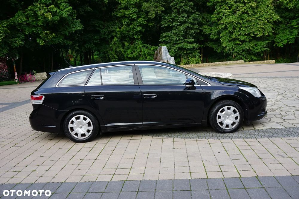 Toyota Avensis - 3