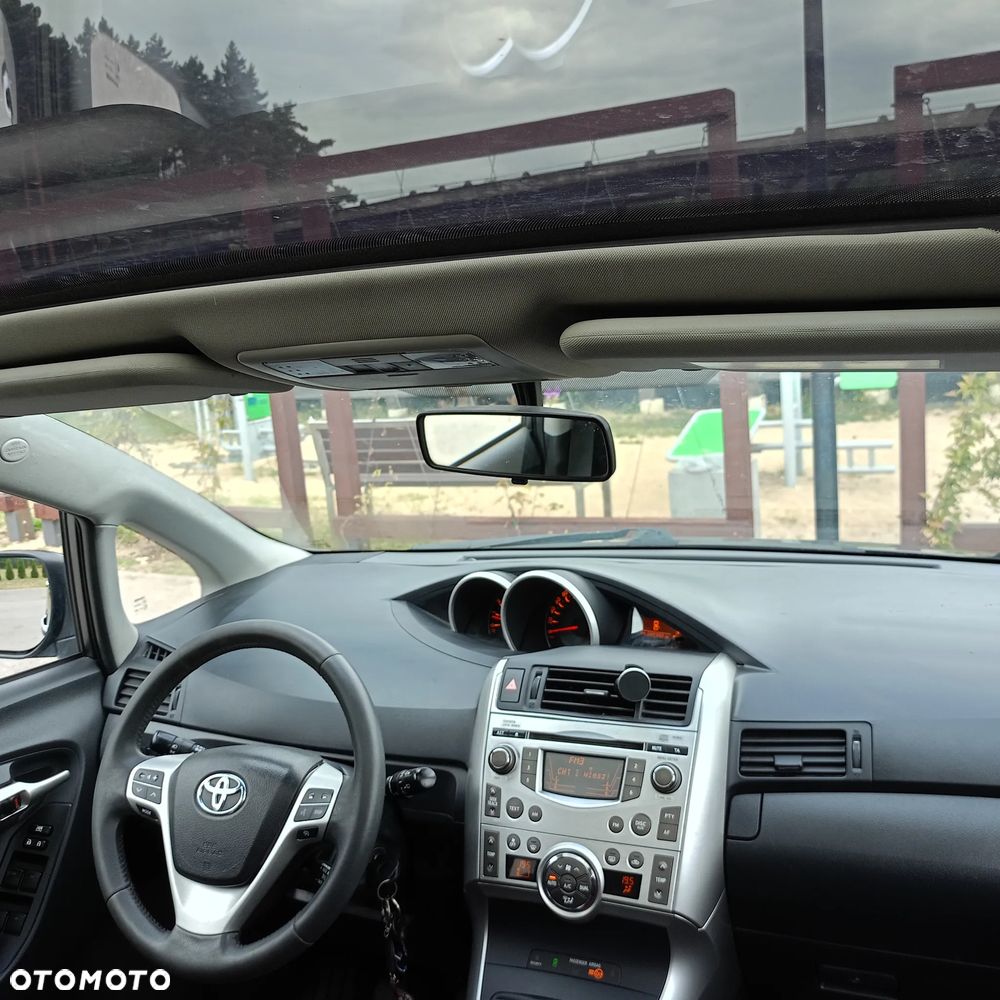 Toyota Verso 2.0 D-4D - 12