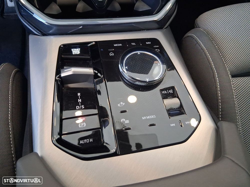 BMW X3 30 e xDrive Pack M Desportivo - 23