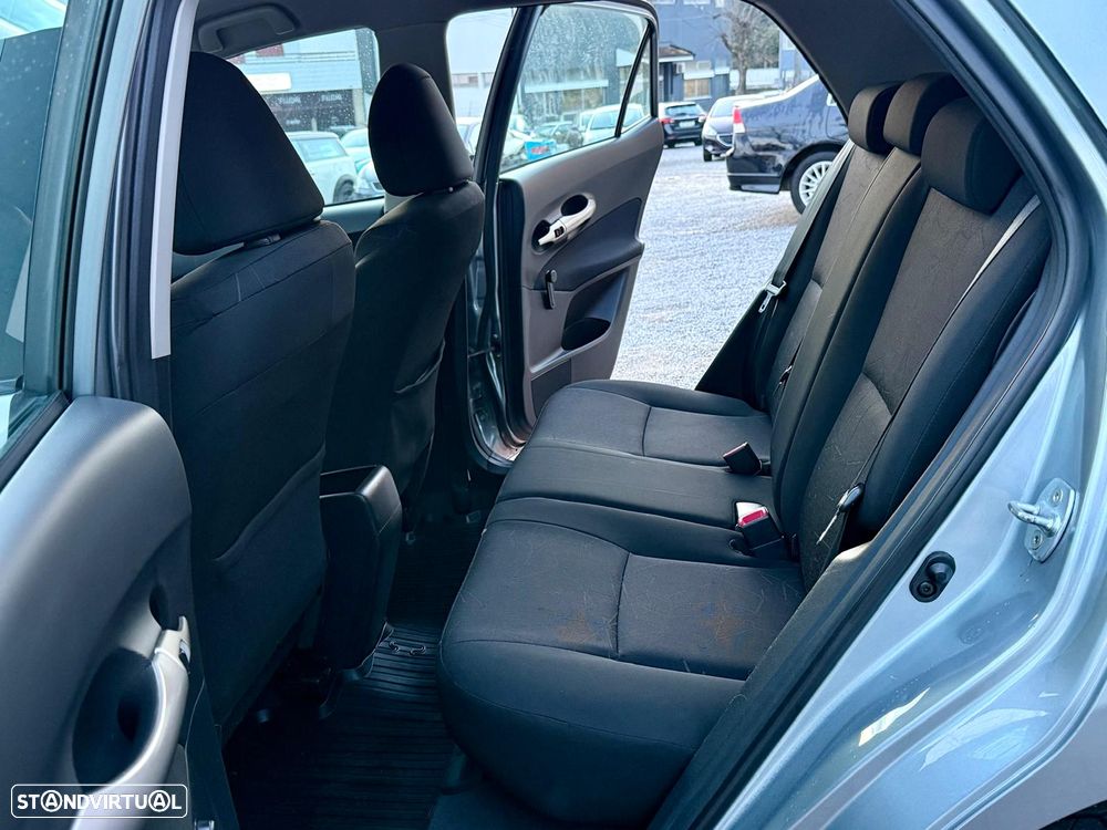 Toyota Auris 1.4 D-4D Exclusive - 14