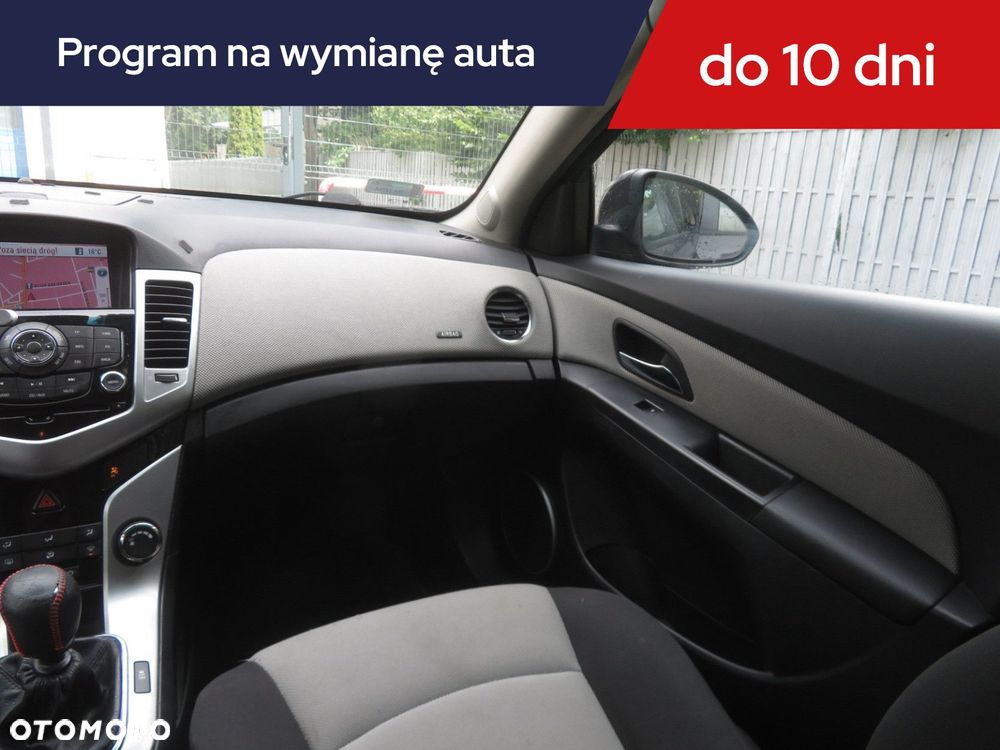 Chevrolet Cruze - 10