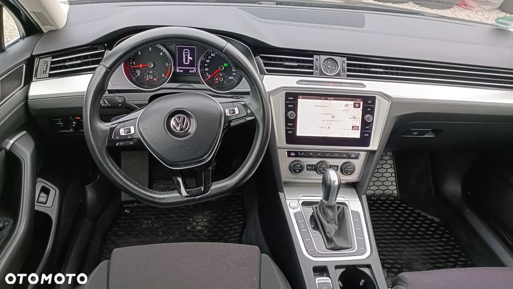 Volkswagen Passat 2.0 TDI DSG (BlueMotion Technology) Comfortline - 23