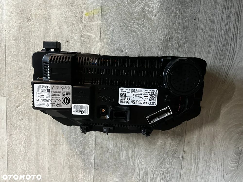 Licznik virtual cockpit Audi A3 III 8V 8V0920790A - 2
